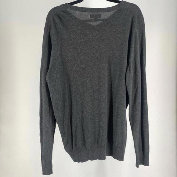 Cozy V-Neck Sweater - Perfect for Layering - Picture 2 of 2